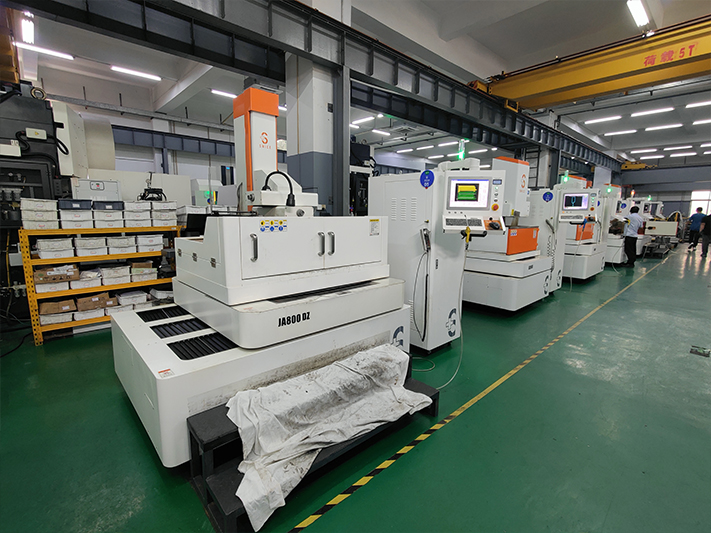 注塑模具和冲压模具的区别是什么?