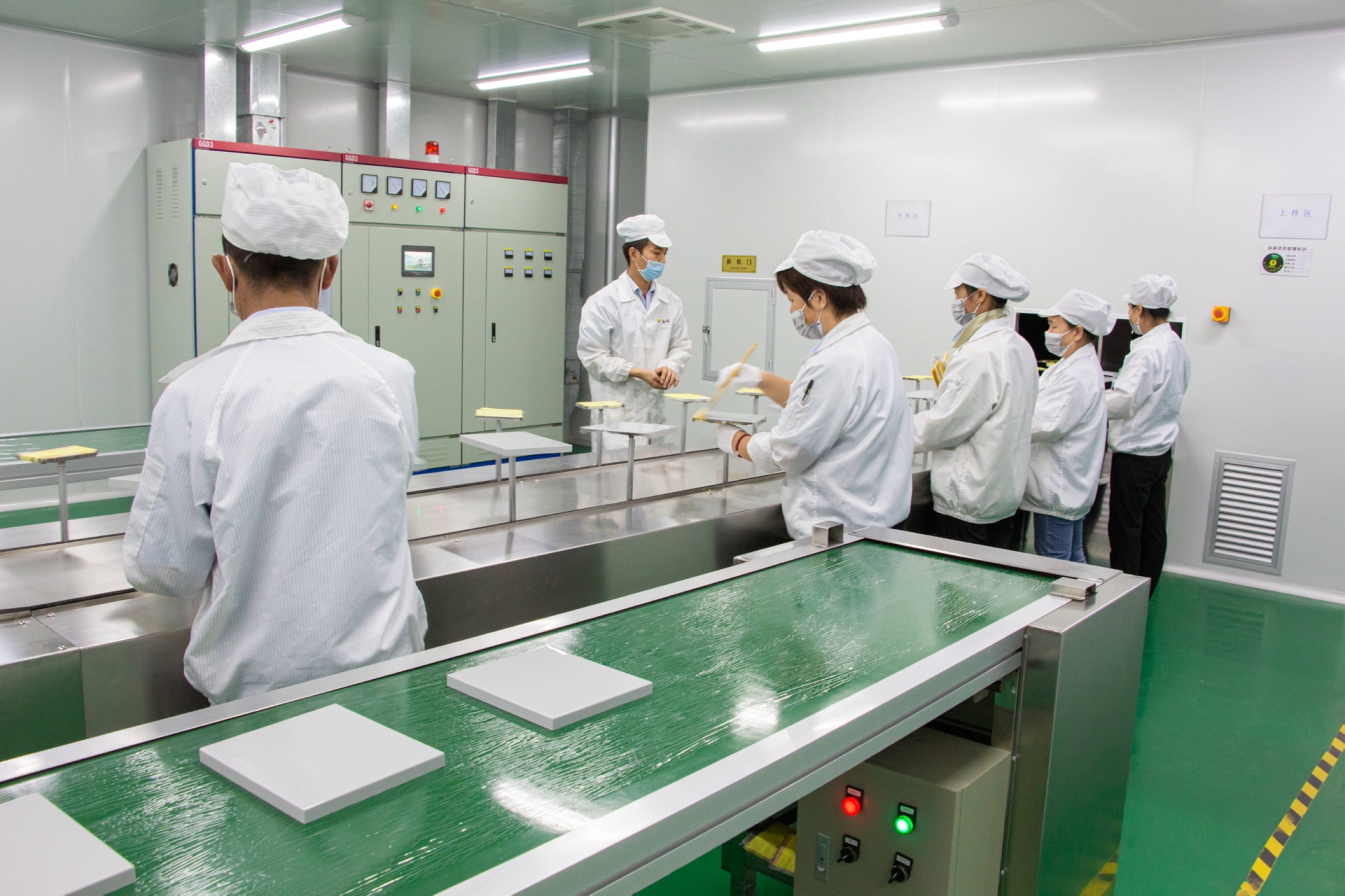 注塑模具和冲压模具哪个更难?