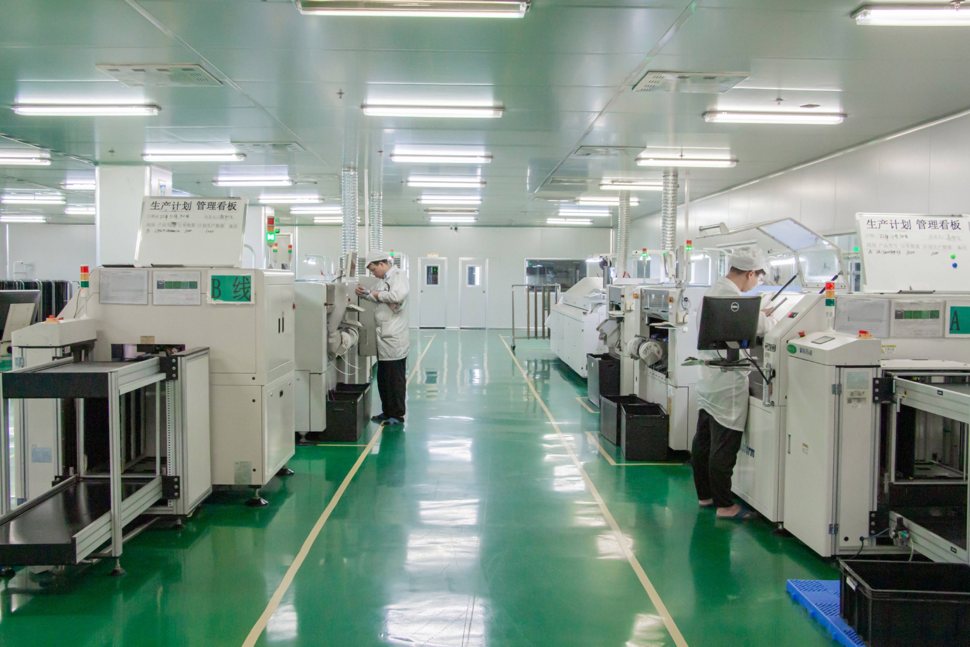 东莞精密塑胶模具制造生产加工厂家哪个厂好些？